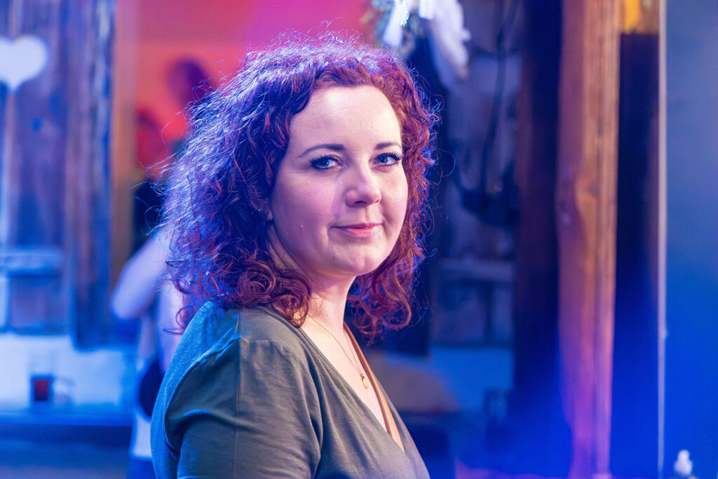 Ebla-Studio-Designagentur-Akademie-Werbeagentur-Beratung-Professionalität-Experten-Positionierung-Kommunikation-3D-Design-Kreativität-Philosophie-Murad-Ghanaimy
